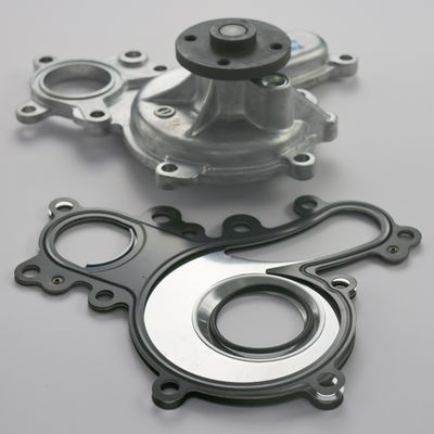 Toyota Land Cruiser (J200) Engine Water Pump Assembly 16100-39496/16100-09490
