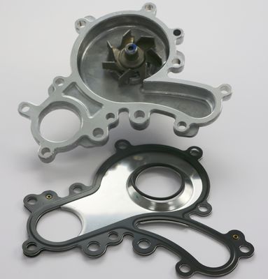 Toyota Land Cruiser (J200) Engine Water Pump Assembly 16100-39496/16100-09490